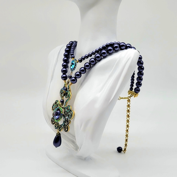 Heidi Daus Swarovski Crystal Large Swirl Pendant with Layered Navy Pearls - Picture 6 of 9